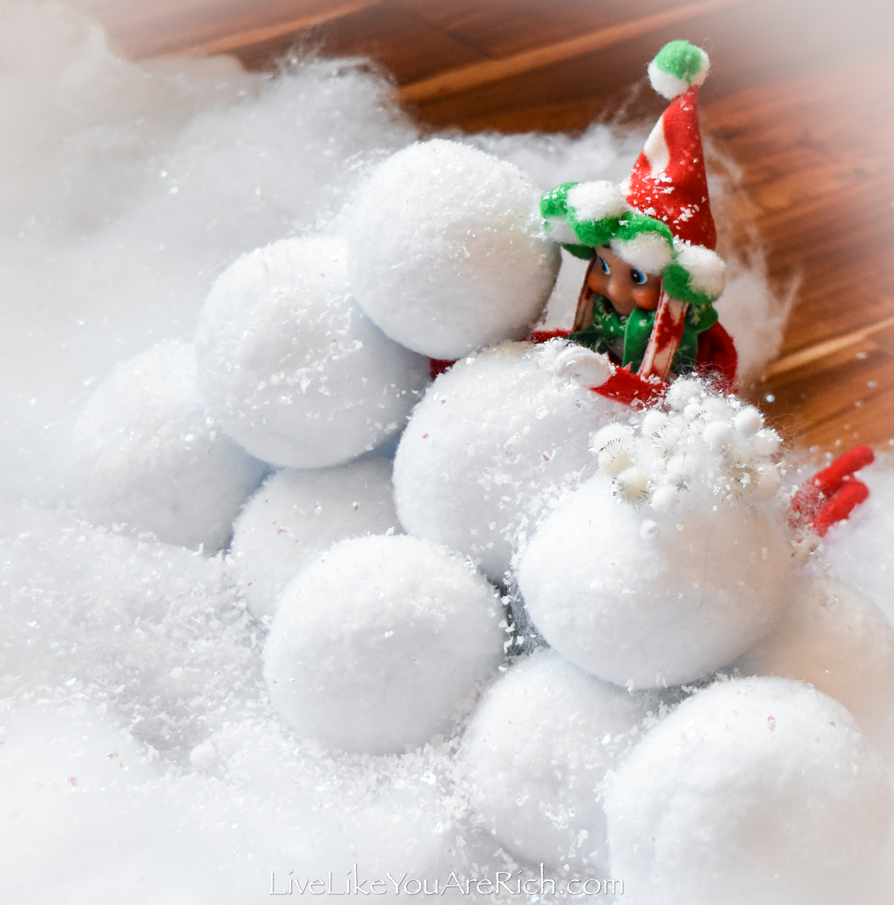 Elf On The Shelf Snowball Fight 7 Live Like You Are Rich