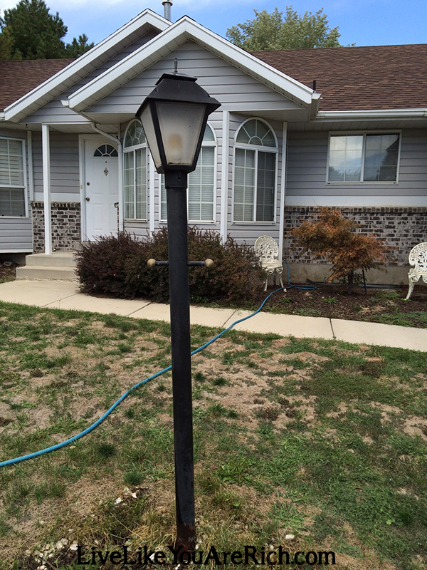 How to Paint a Lamp Post