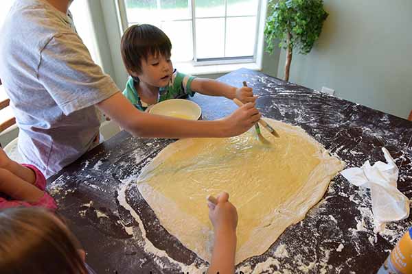 How to Teach Children to Use Kitchen Tools