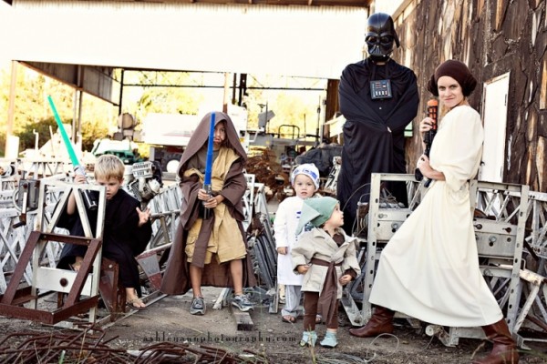 23 Genius Family Costume Themes