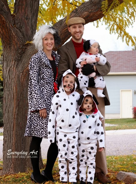 23 Genius Family Costume Themes