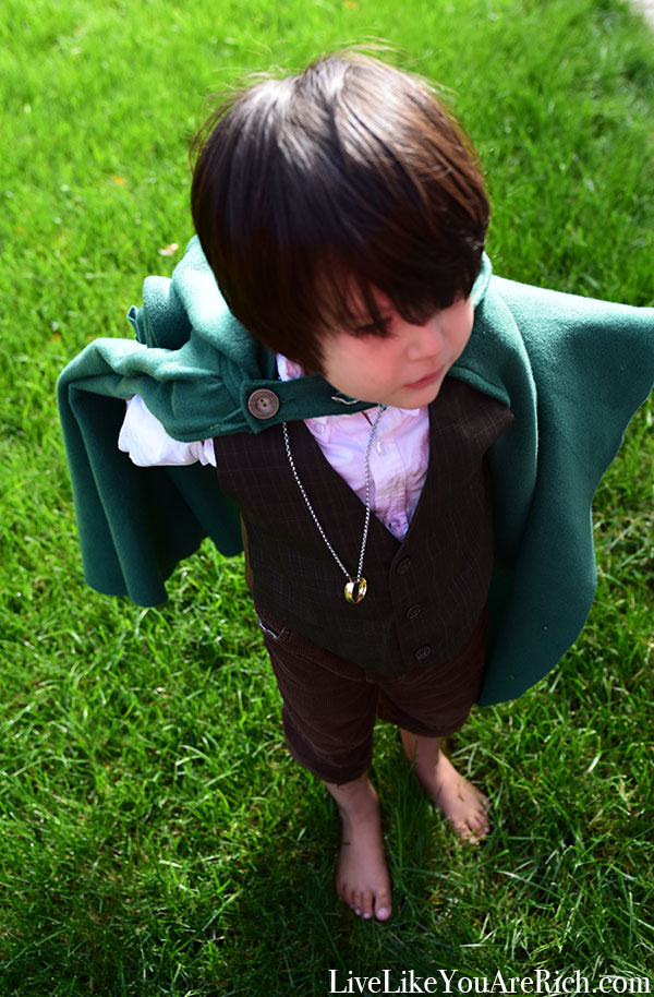 Frodo Halloween Costume for a Toddler