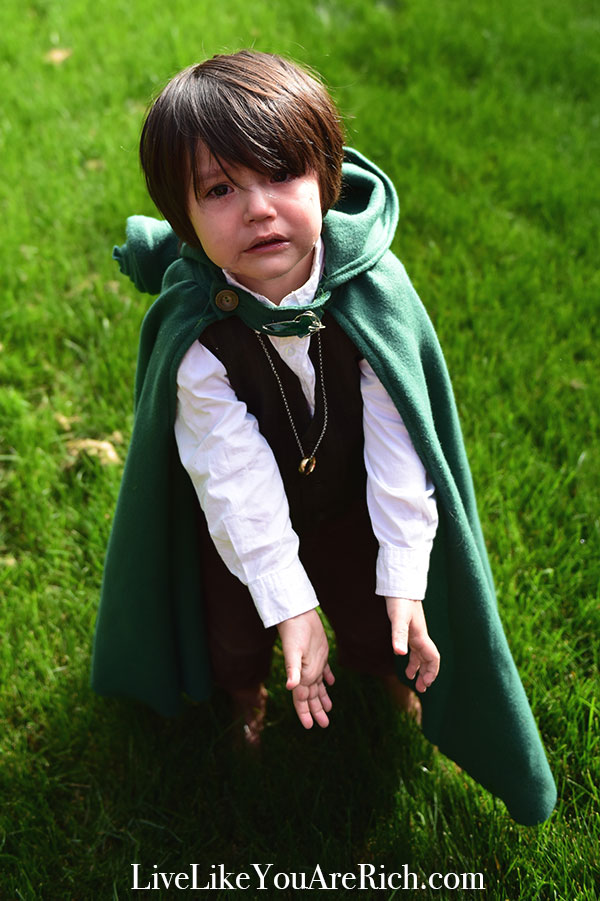 Frodo Halloween Costume for a Toddler