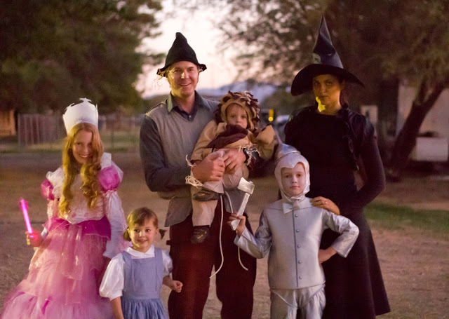 23 Genius Family Costume Themes