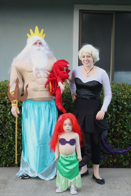 23 Genius Family Costume Themes