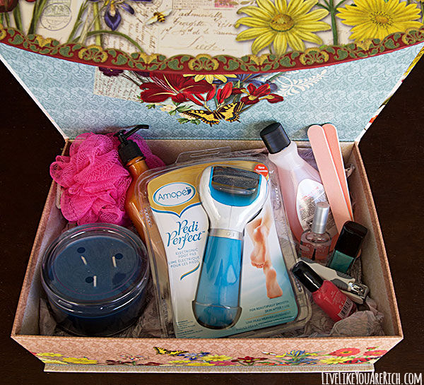 DIY Deluxe Pedicure Gift Box