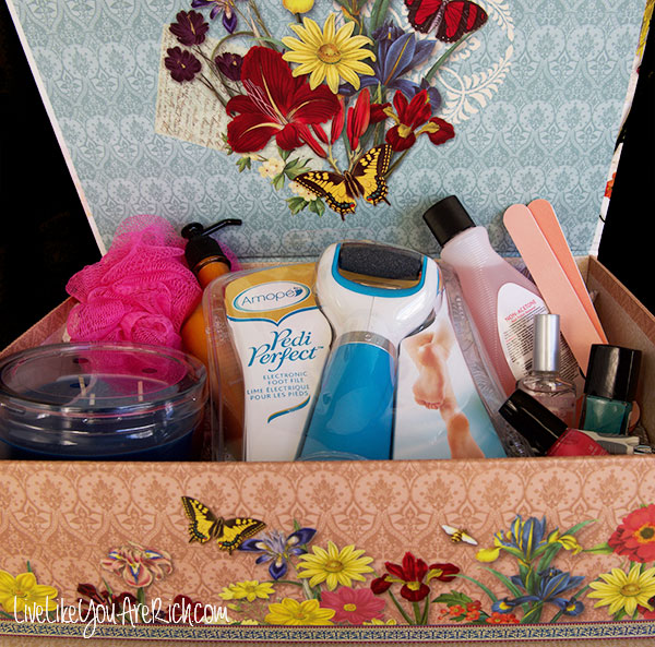 DIY Deluxe Pedicure Gift Box