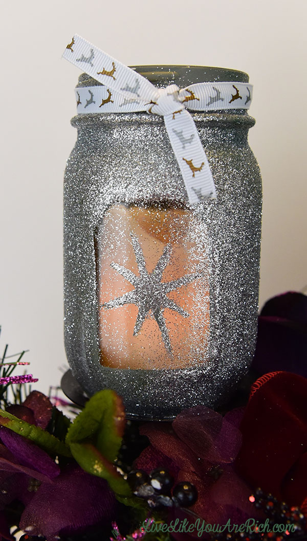 D.I.Y. Christmas Mason Jar Craft