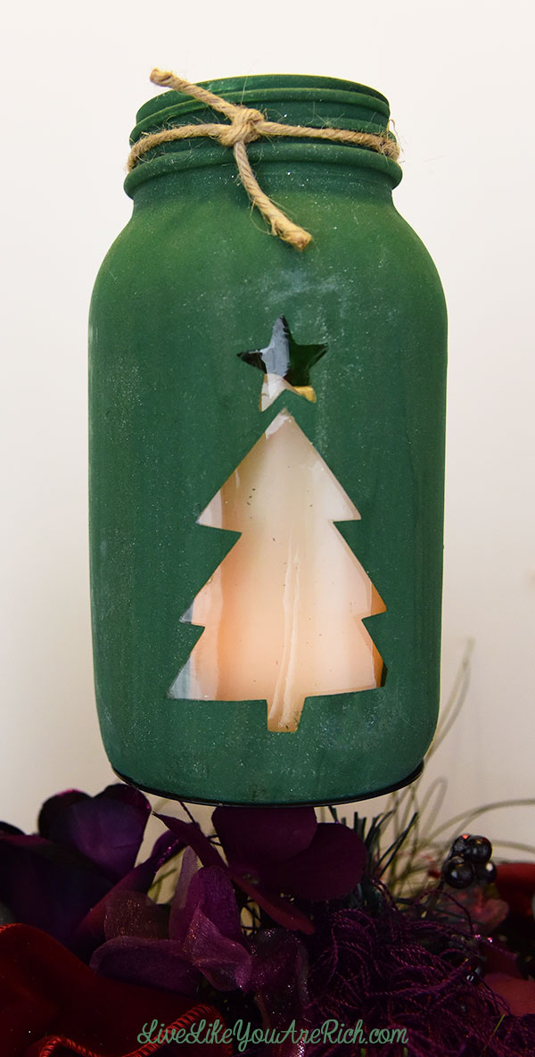 D.I.Y. Christmas Mason Jar Craft