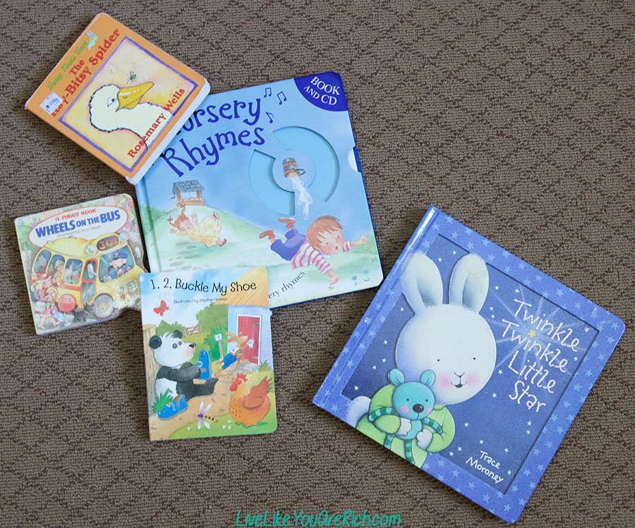 11 Best Types of Books for Newborn to One Year Olds