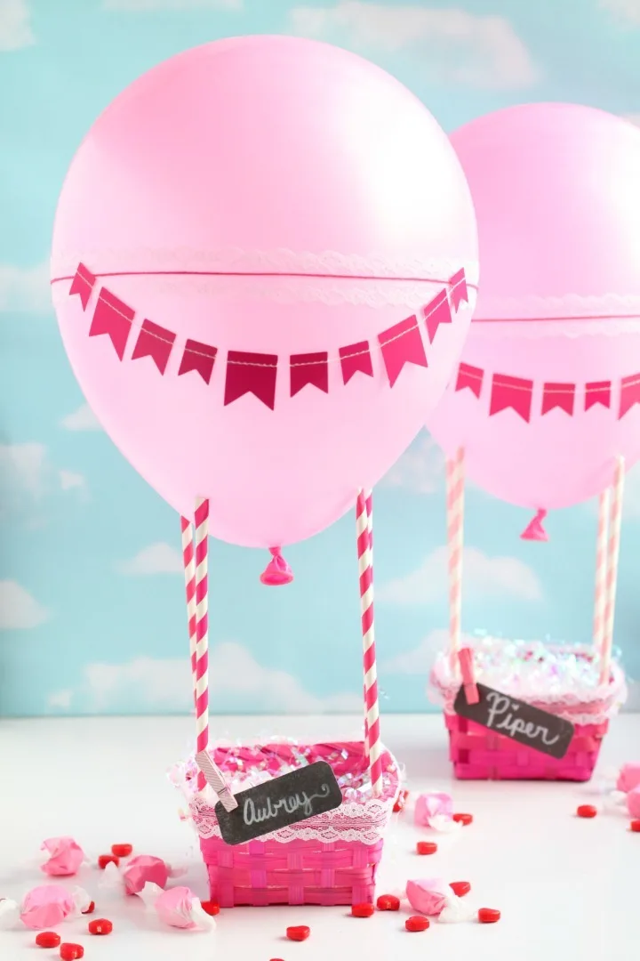 hot-air-balloon-valentines-day-box