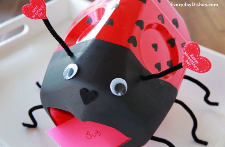 29 Adorable Valentine’s Day Boxes