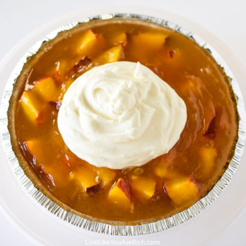 Aunt Elva's Famous No-Bake Peach Pie