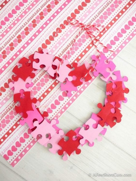 25 Easy Valentine’s Day Craft for Kids that are fun and simple.