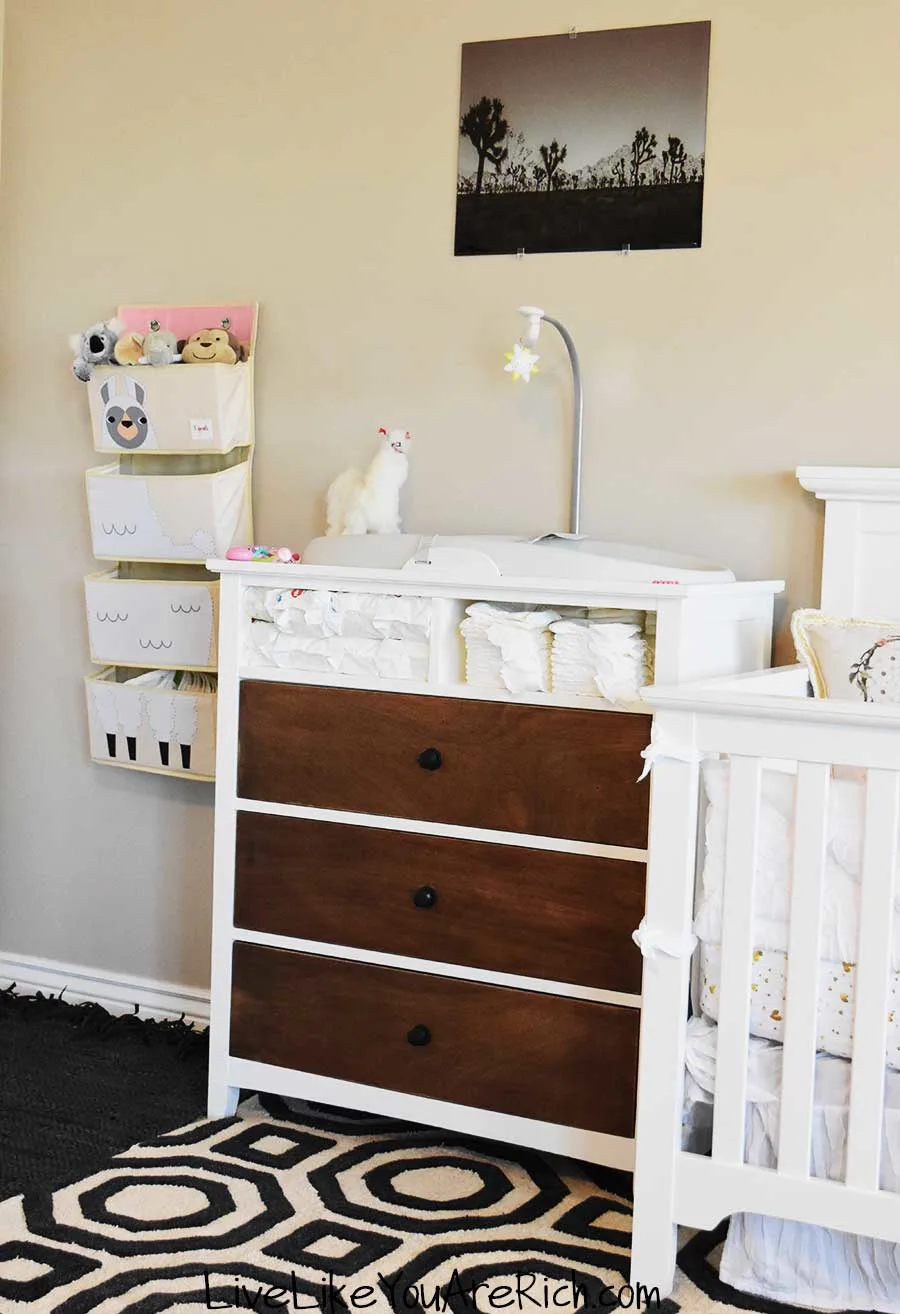 changing table station nursery 2019