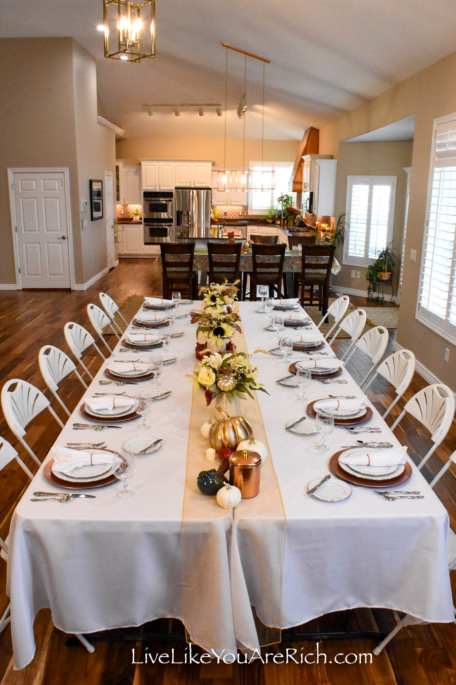 Fall Thanksgiving Tablescape