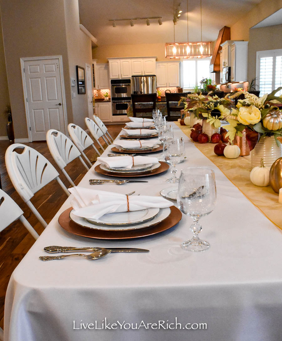 Copper Accents Thanksgiving Tablescape