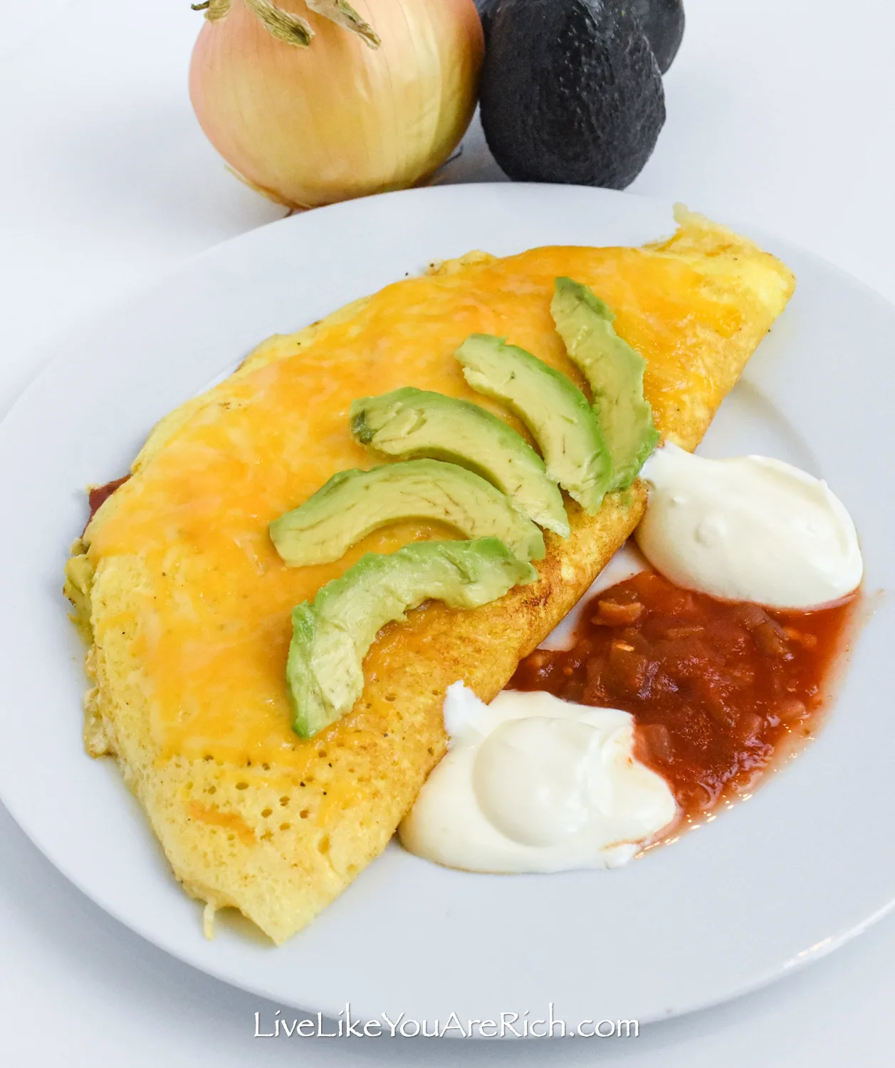 Restaurant style omelette in a plate