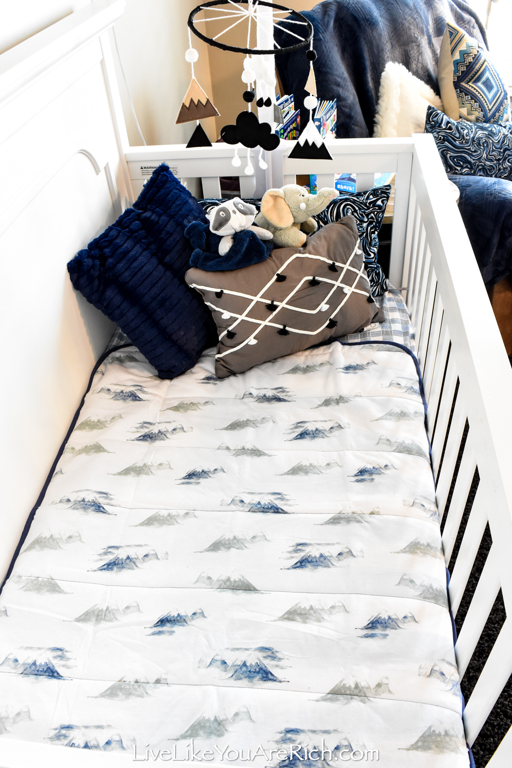 Travel themed outlet crib bedding