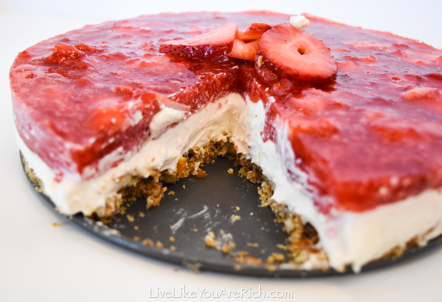 Strawberries and Cream Pretzel Crust Pie - Delicious dessert.