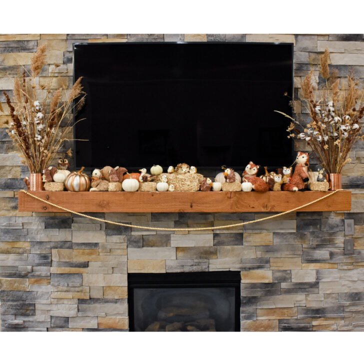 Thanksgiving Sisal Animal Mantel