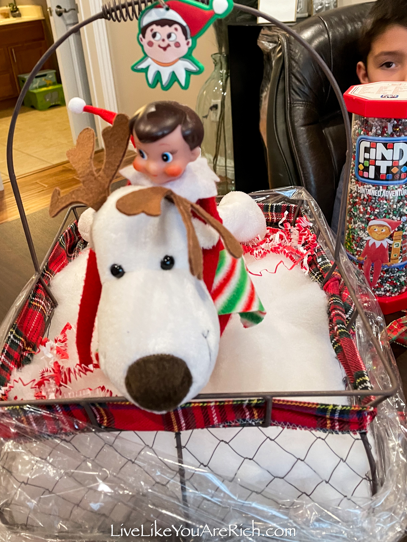 Elf on the Shelf: Do You Want to Build a Snowman? - Live Like You Are Rich