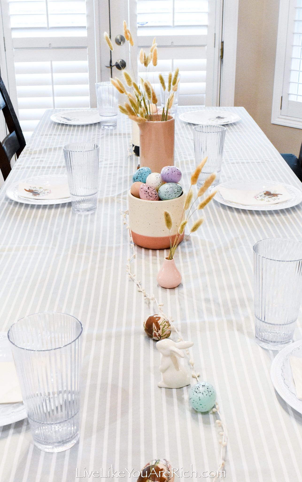 Minimal Easter Tablescape