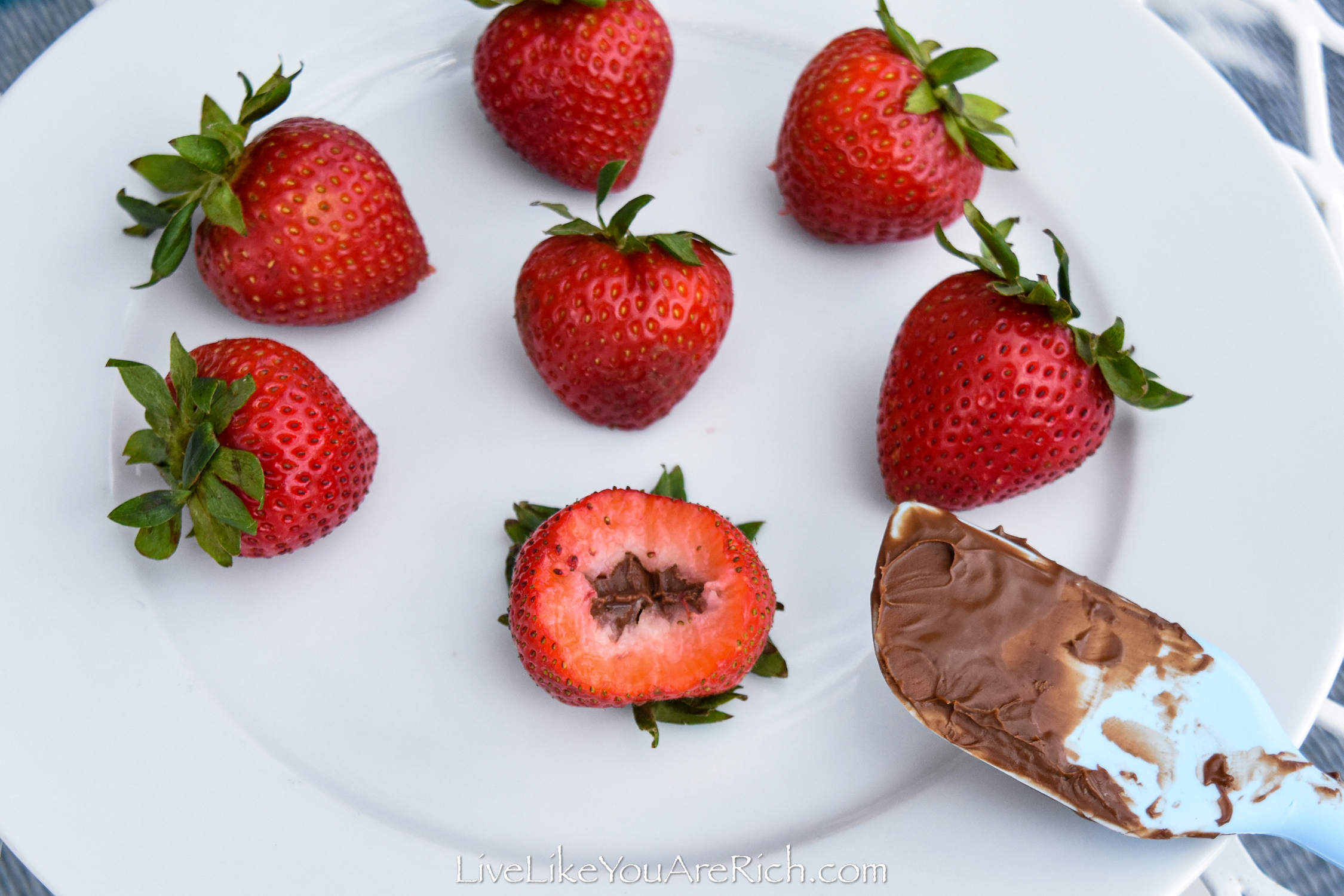 Aurora’s Chocolate-Filled Fresh Strawberries
