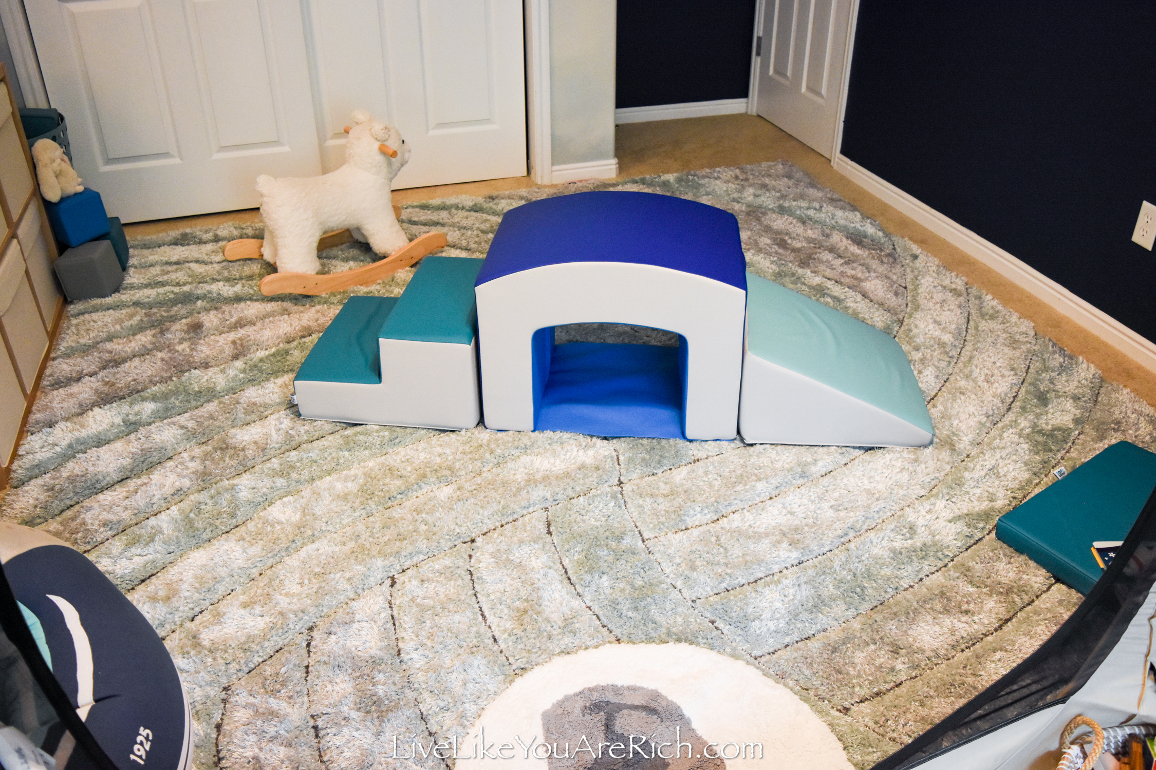 Kids Arctic Polar Bear - Themed Room