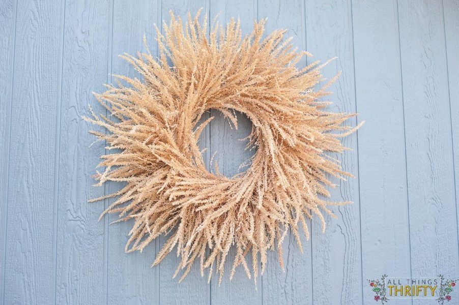DIY Fall wreath from corn tassels