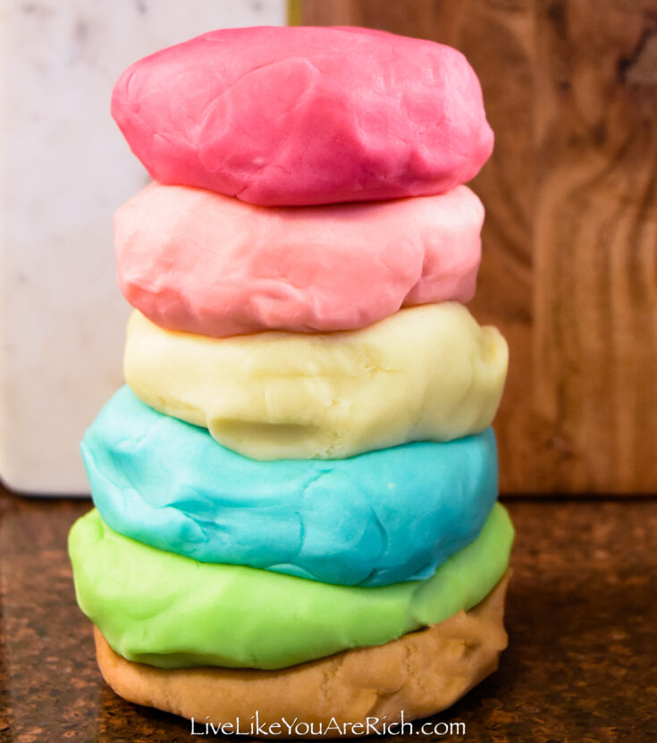 The best recipe for a large batch of homemade play-dough - Not So