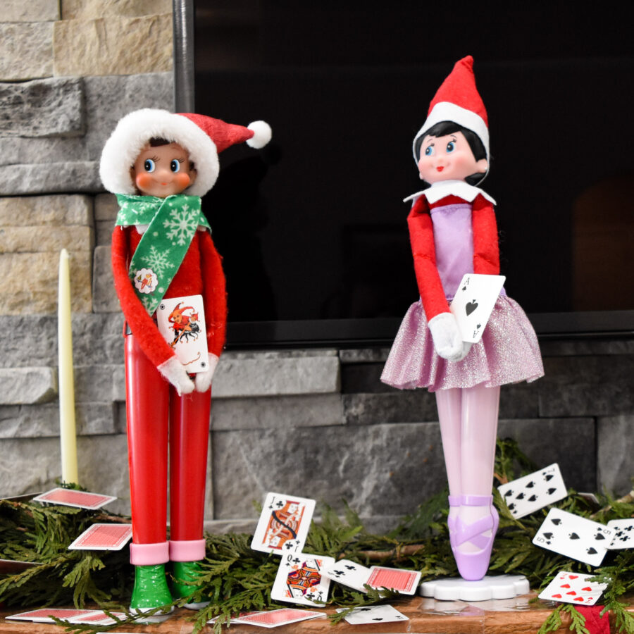 Elf on the Shelf: Card Players 