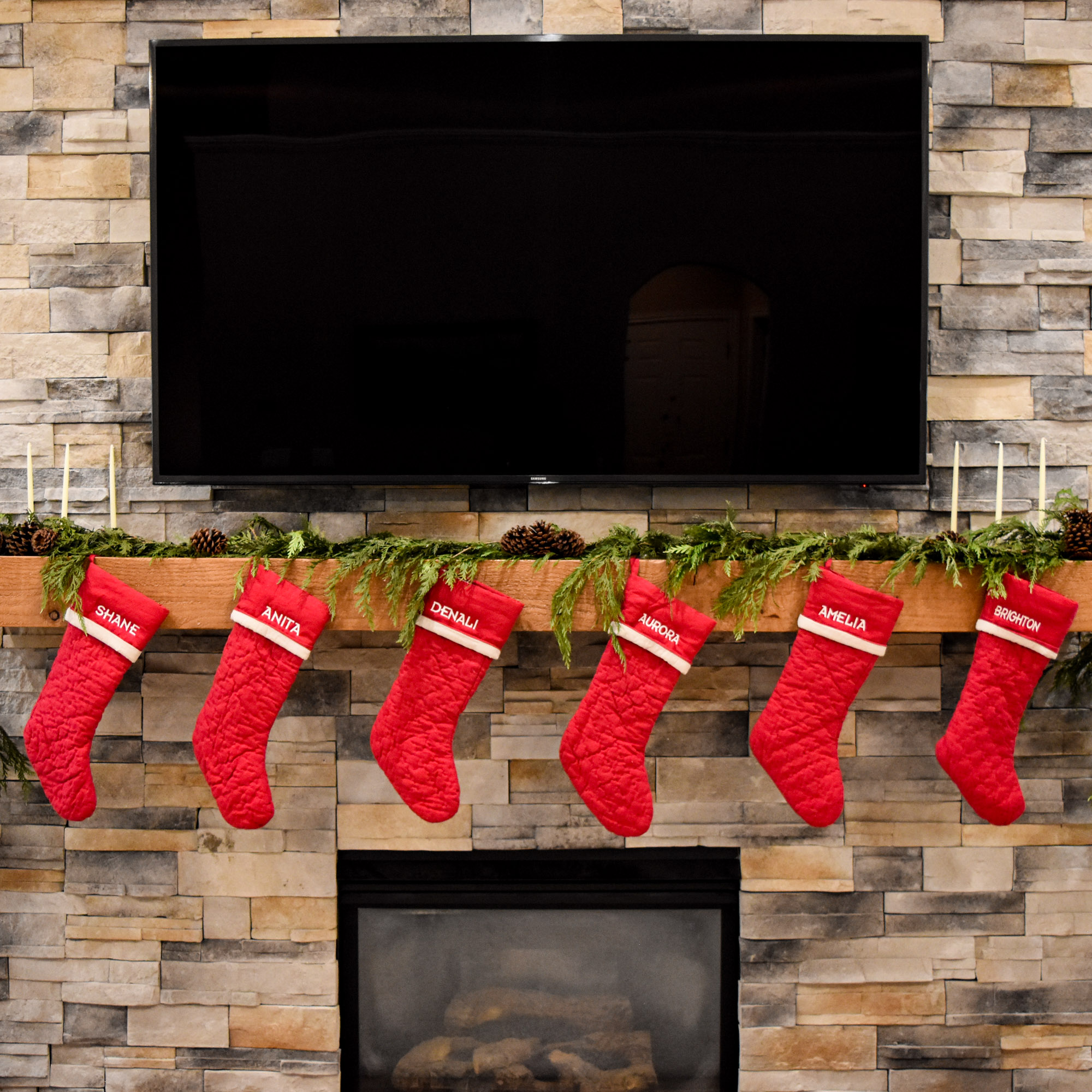 Timeless Christmas Mantel Decoration