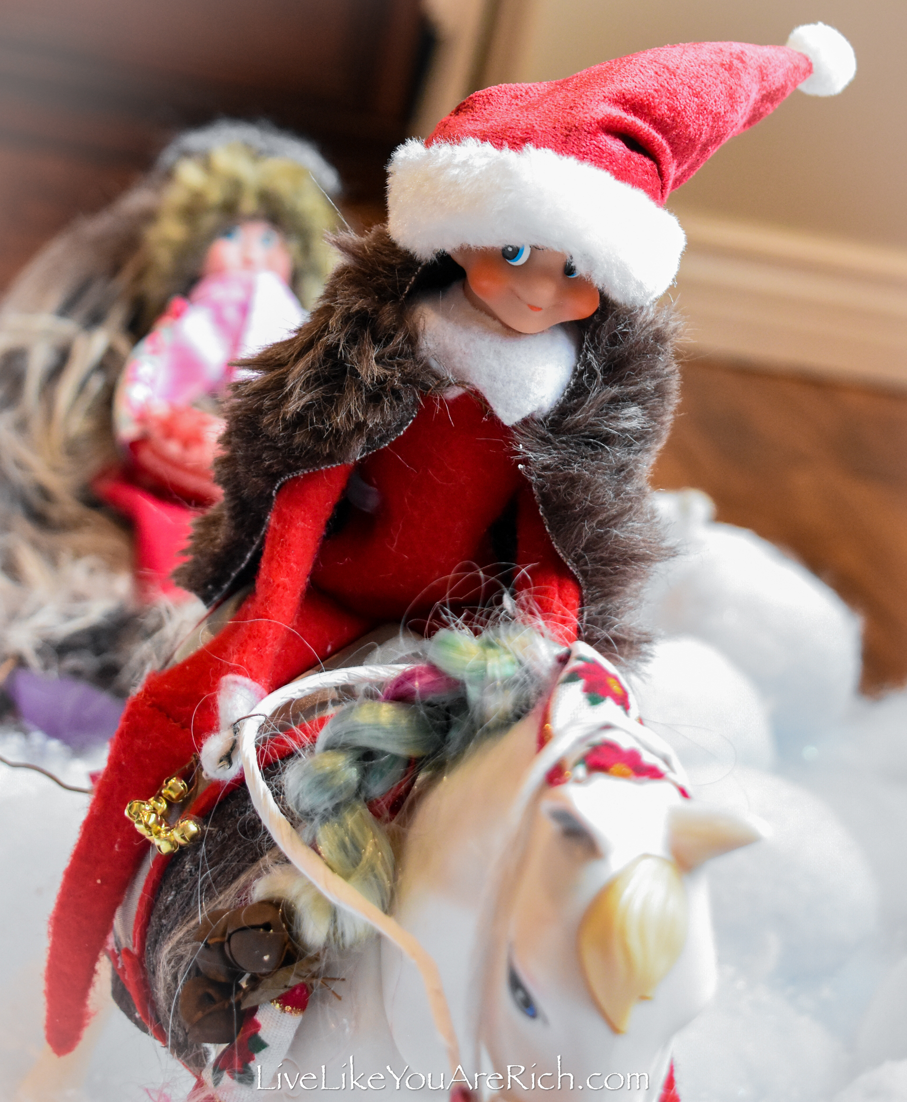 Elf on the Shelf: Sleigh Ride - Live Like You Are Rich