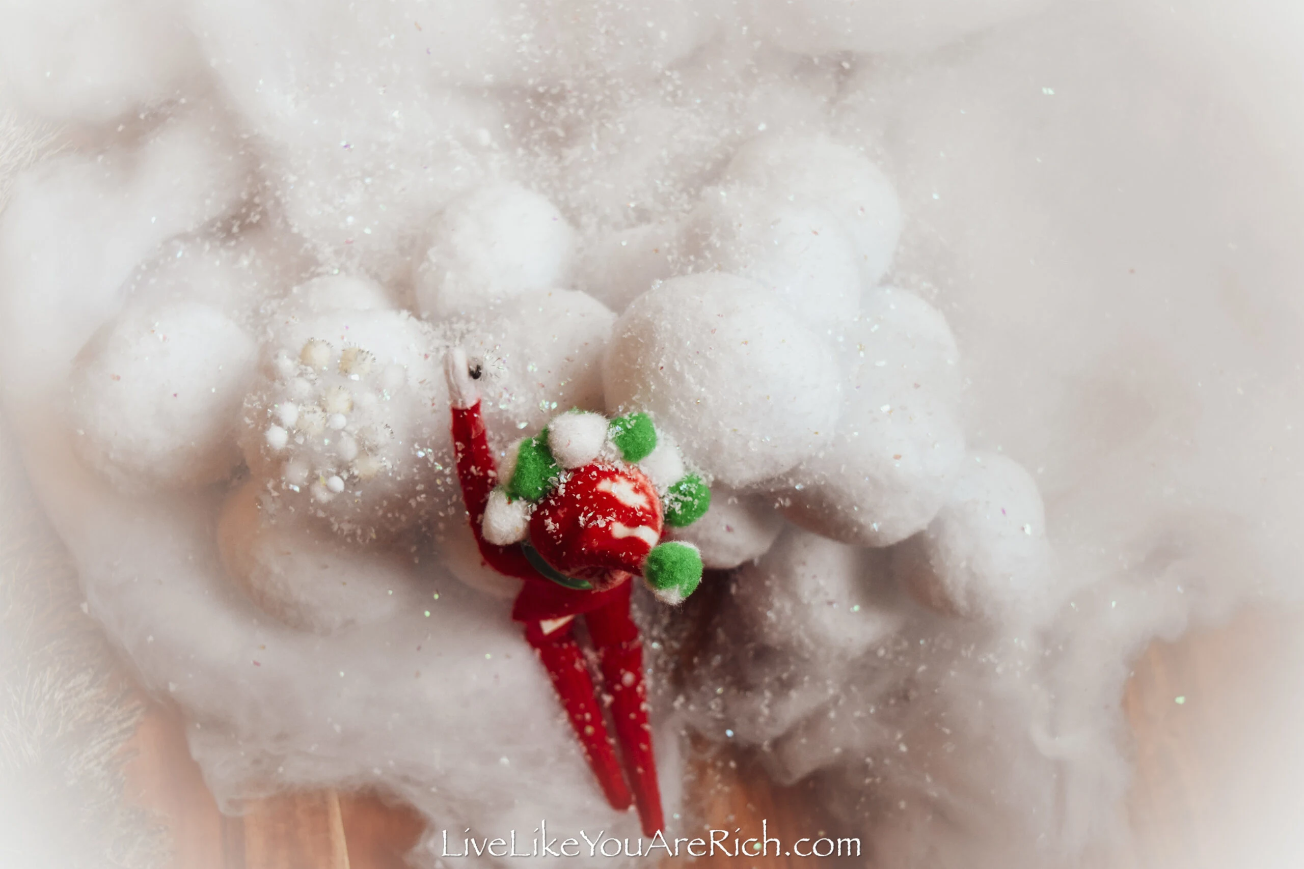Elf on the Shelf: Snowball Fight
