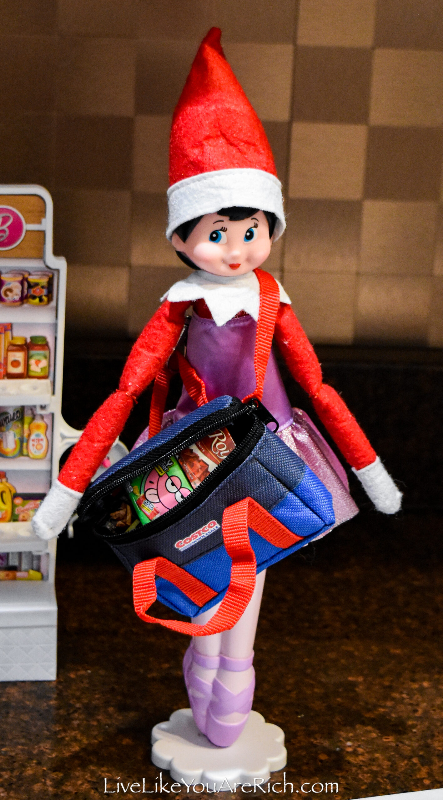 Elf on the Shelf: Sweet Tooth