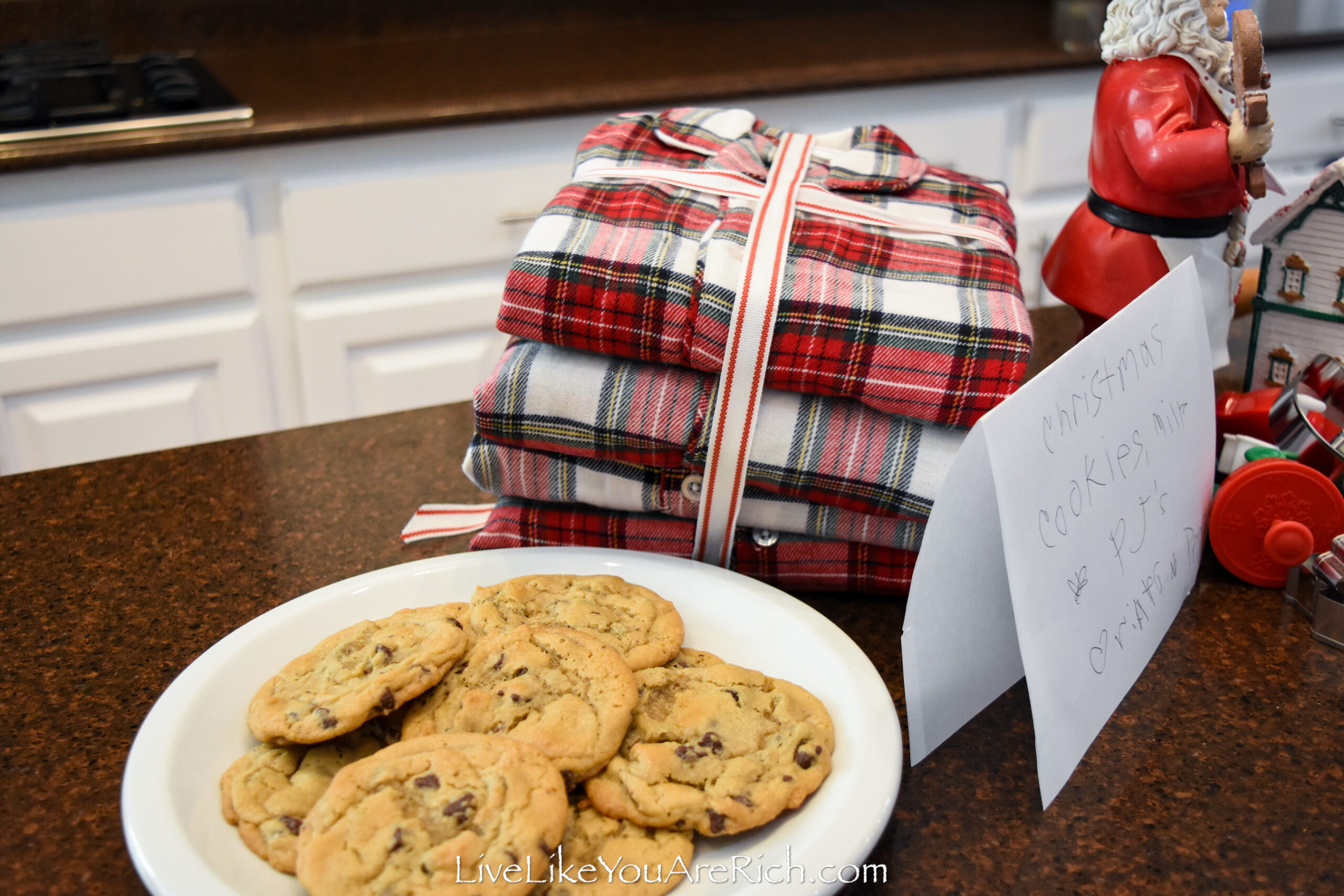 Elf on the Shelf: Christmas Cookies