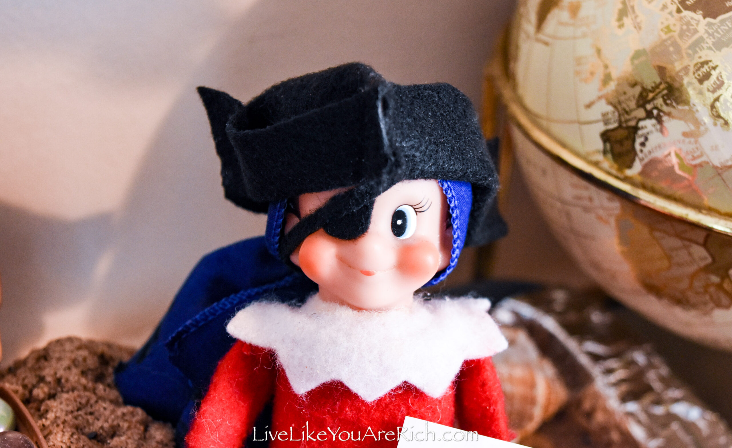 Elf on the Shelf: Pirate Treasure Hunt