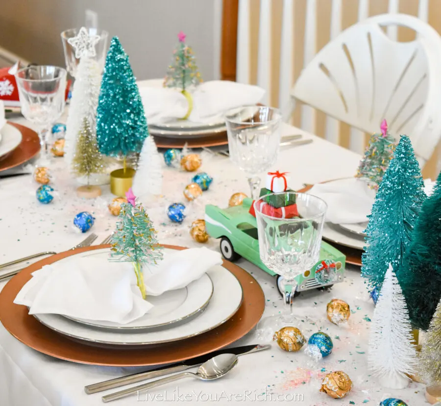 Glitter Vintage Christmas Tablescape