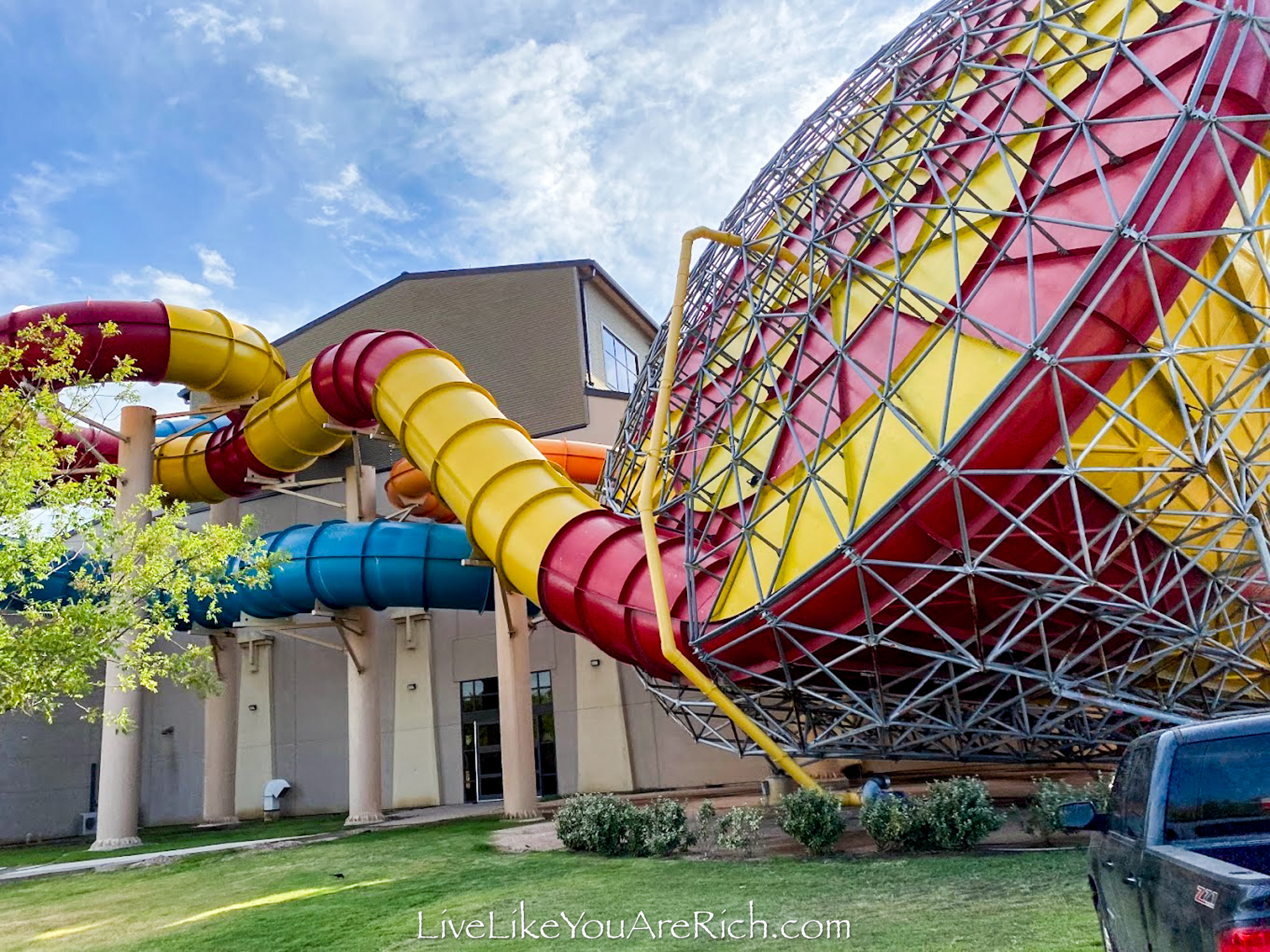 How to Save Money at The Great Wolf Lodge in Grapevine, TX