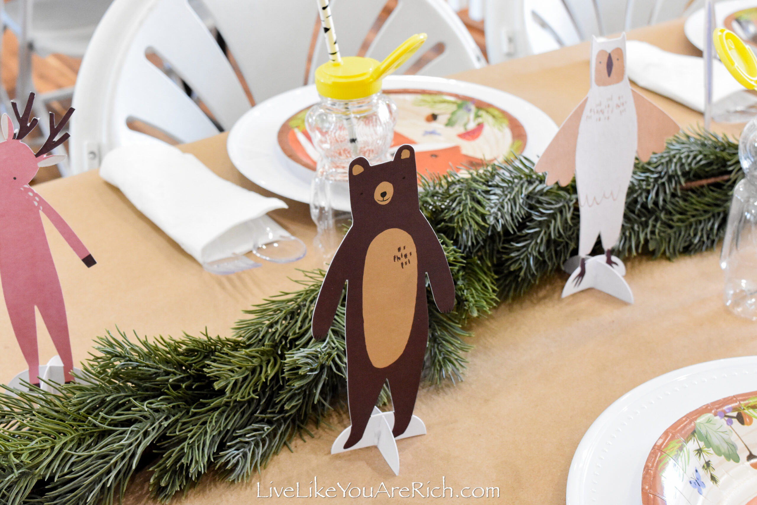Kids' Woodland Party Tablescape