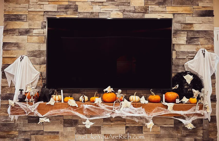 Ghost-Themed Halloween Mantel