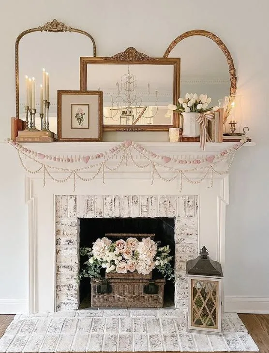 How to Decorate a Mantel