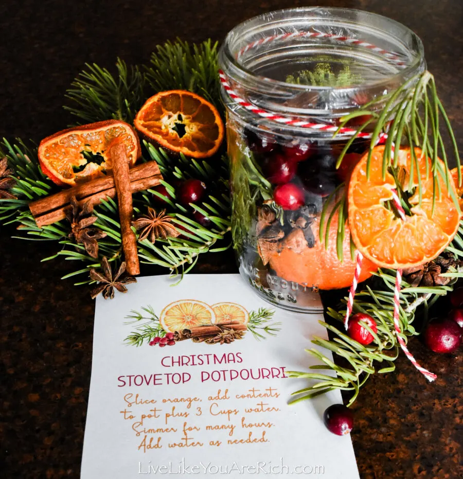 Neighbor Gift Christmas Potpourri + Free Printable