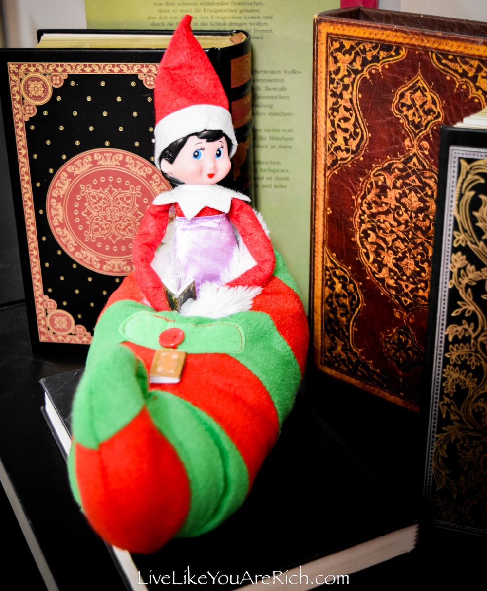 Elf on the Shelf: Reading Day