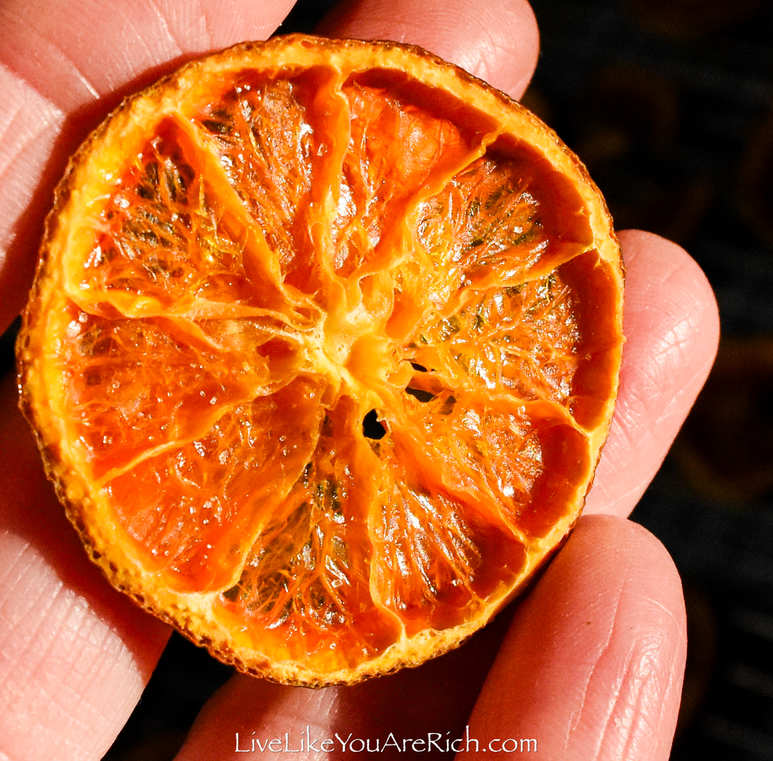 How to Dry Clementine Slices