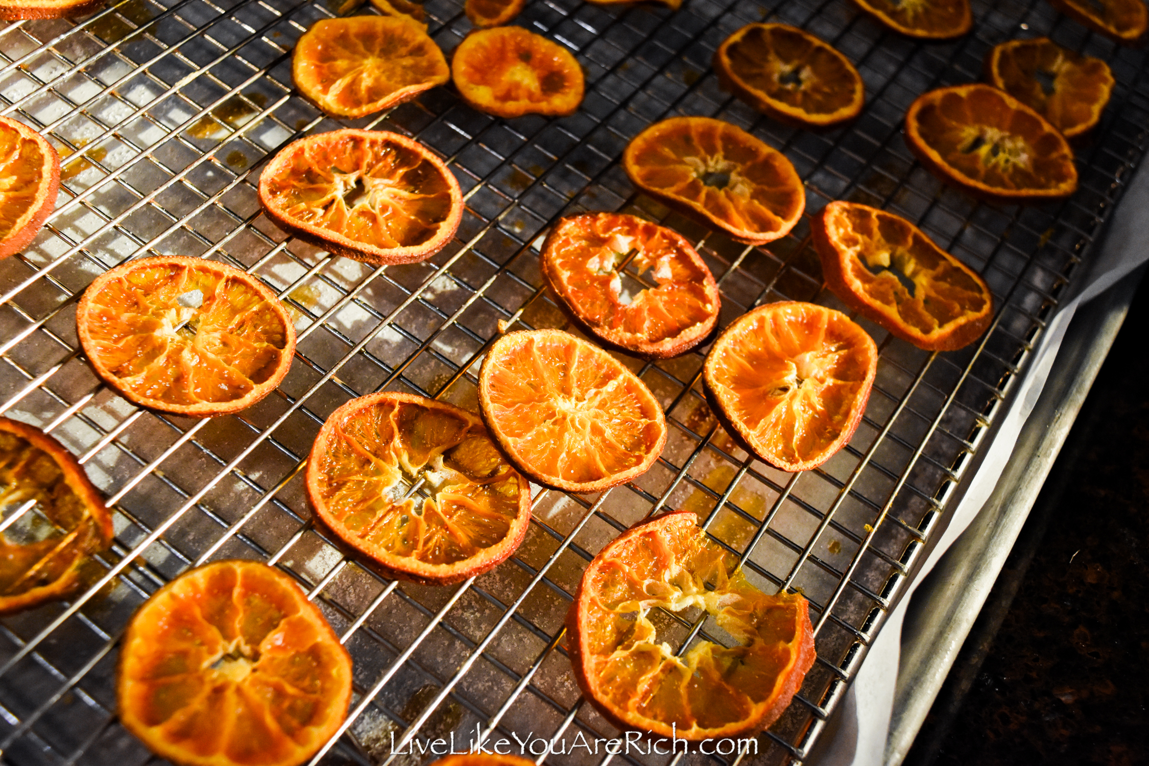 How to Dry Clementine Slices