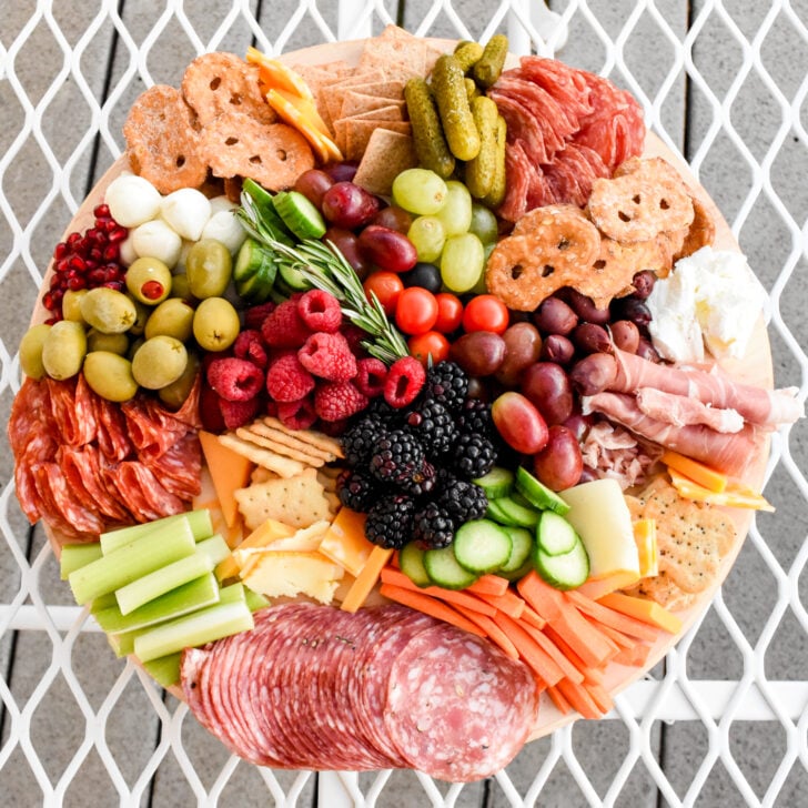 7 Tips to Making an Inexpensive Charcuterie Board