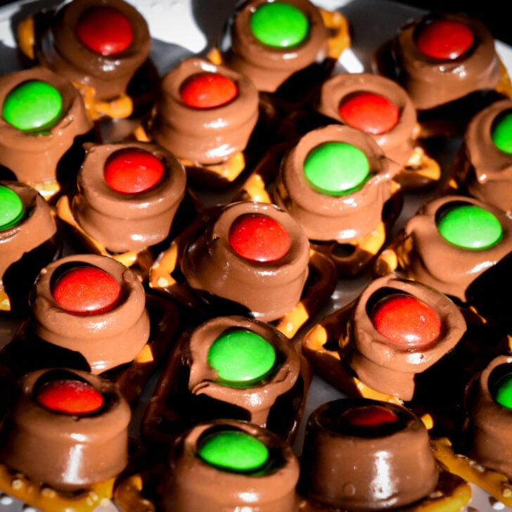 How to Make M&M and Rolo Pretzels
