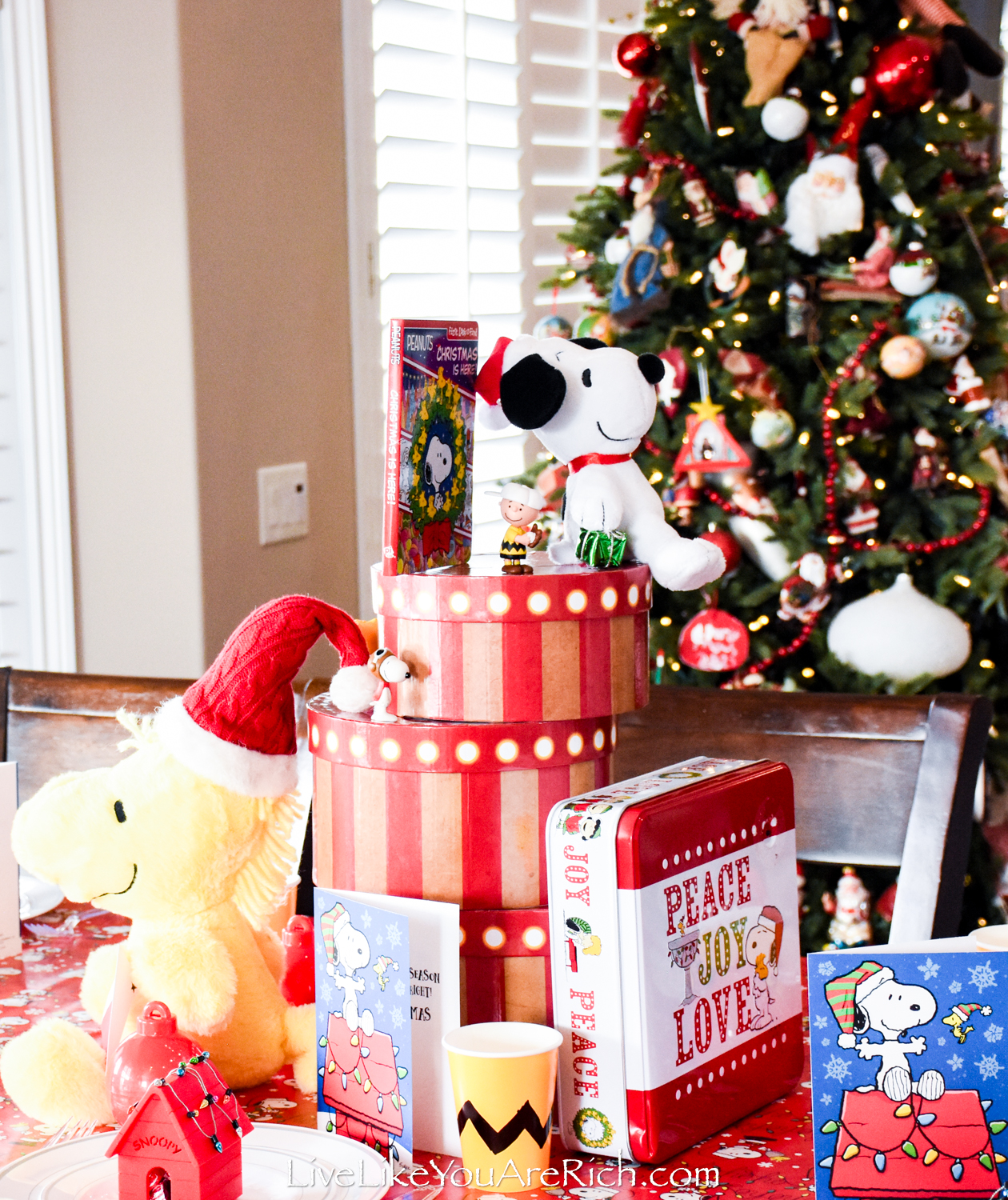 Christmas Tablescape Snoopy-16 - Live Like You Are Rich